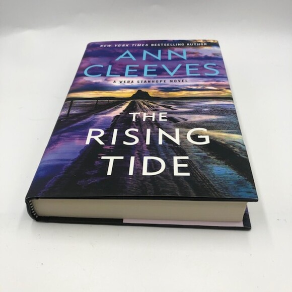 The Rising Tide Ann Cleeves A Vera Stanhope Novel Fiction Hardback Book - Picture 5 of 13